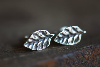 SMALL LEAVES - earrings