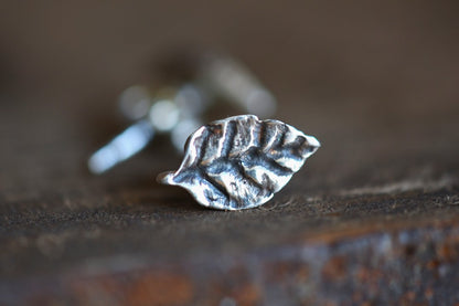 SMALL LEAVES - earrings
