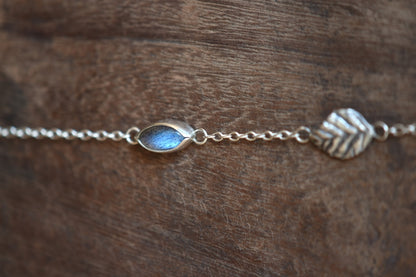LEAF AND LABRADORITE - ketting