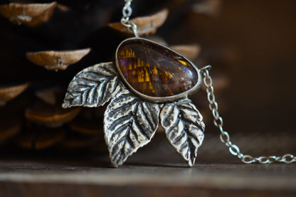 TRIPLE LEAF PENDANT CACOXENITE - ketting